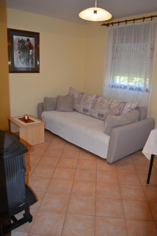 Saborsko Holiday Home Lana מראה חיצוני תמונה