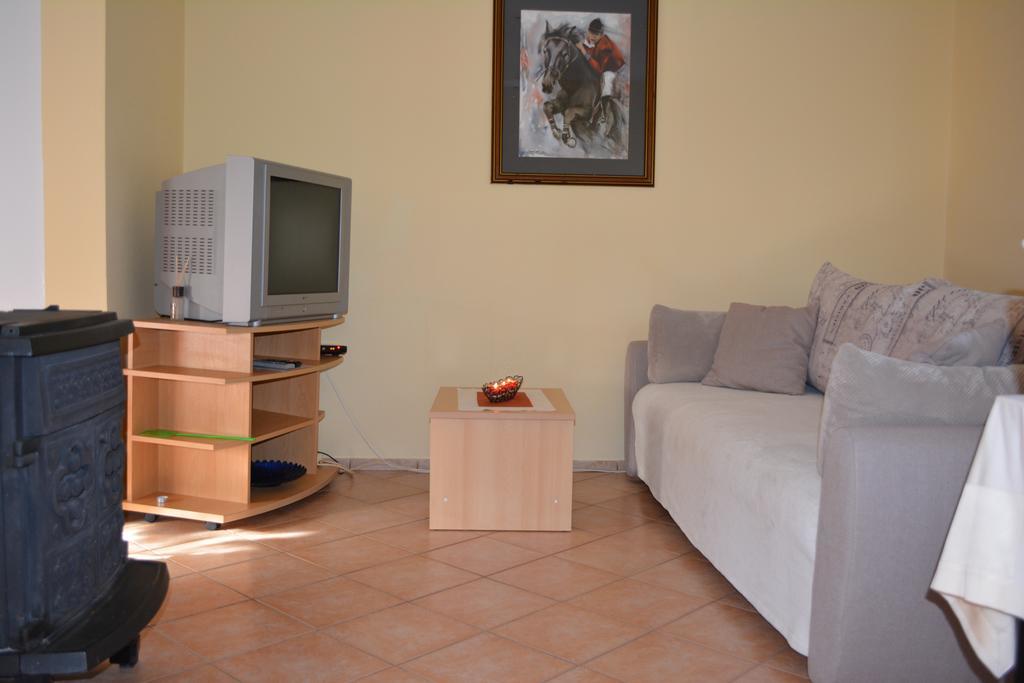Saborsko Holiday Home Lana מראה חיצוני תמונה